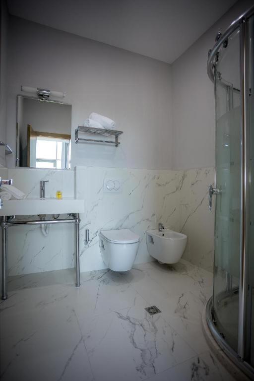 Sky Hotel Shkoder Exterior photo